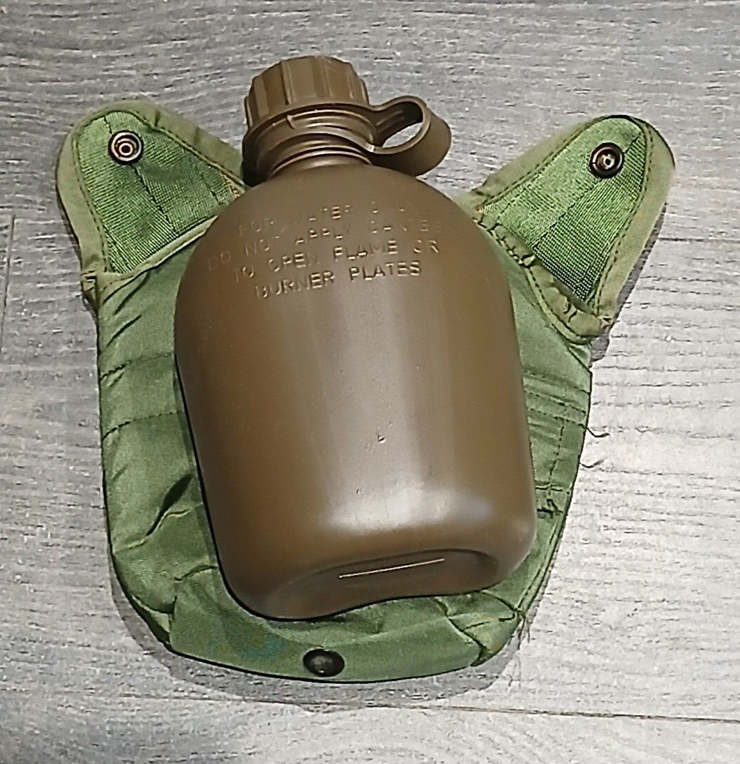 BONEYARD - Water Bottle&amp;Carrier, Type: Old Style