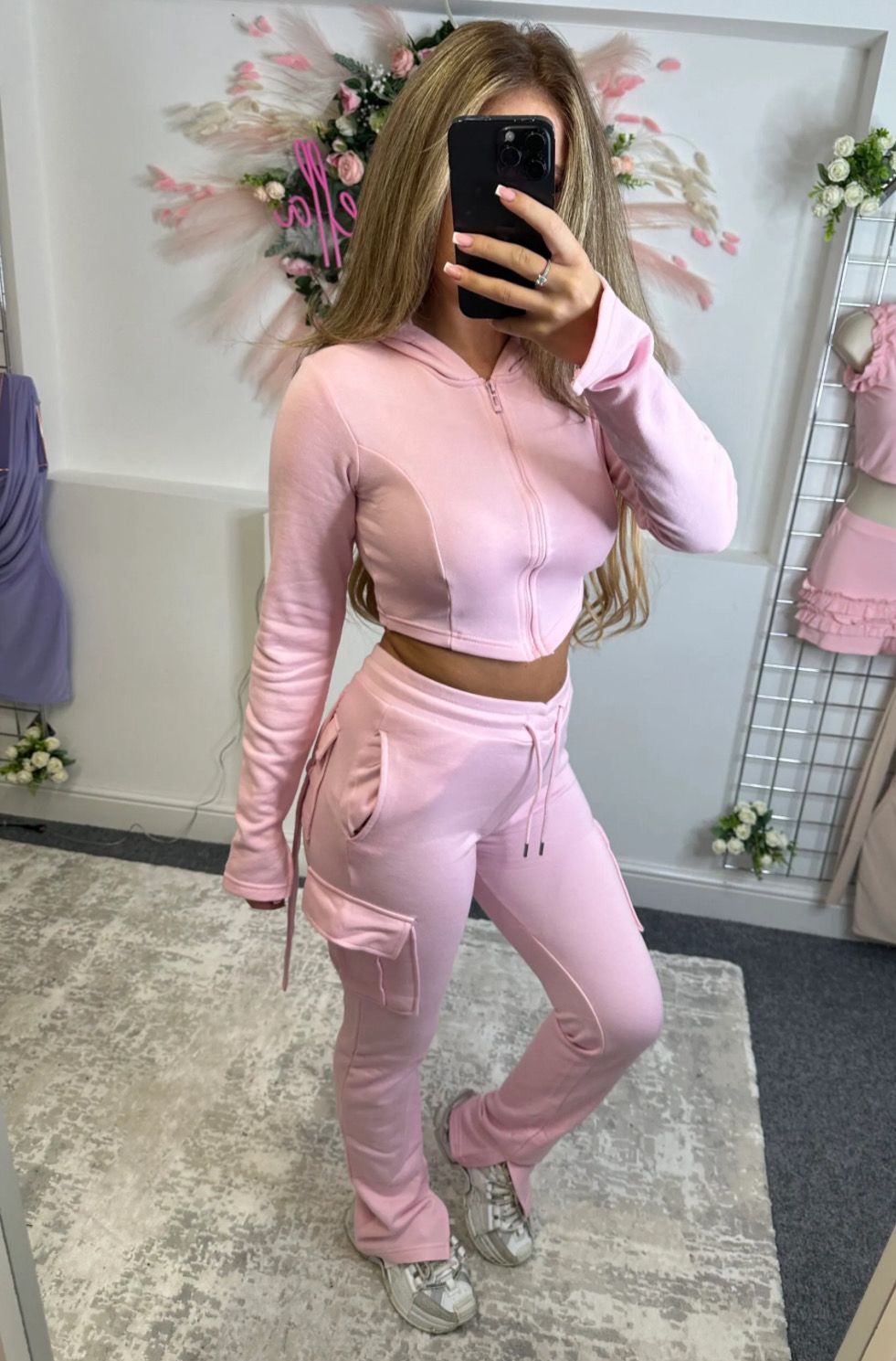 Loryn Love Set