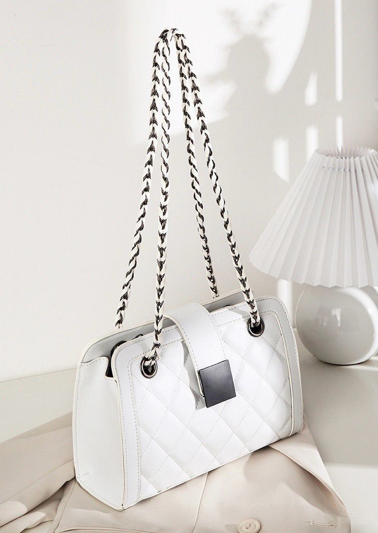 Vintage Rivet Chain Bag