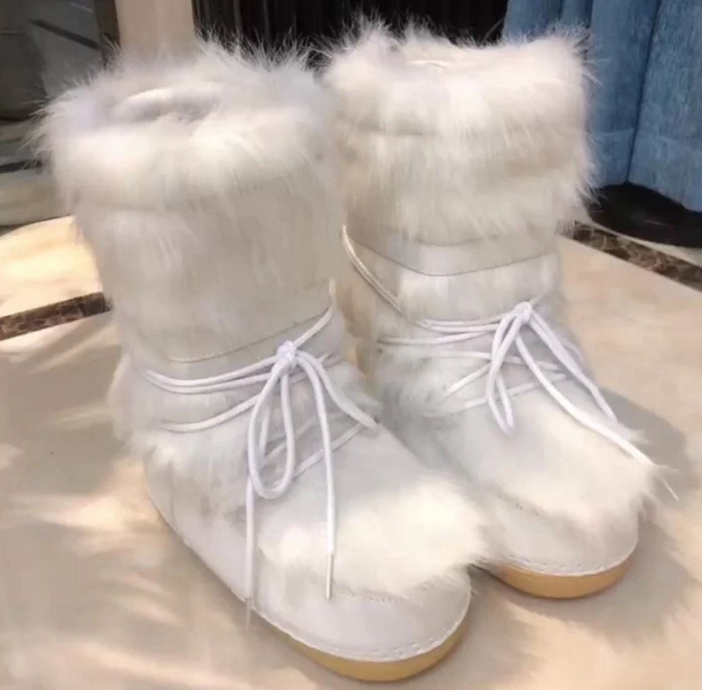 Snow Angel Fluff Boots
