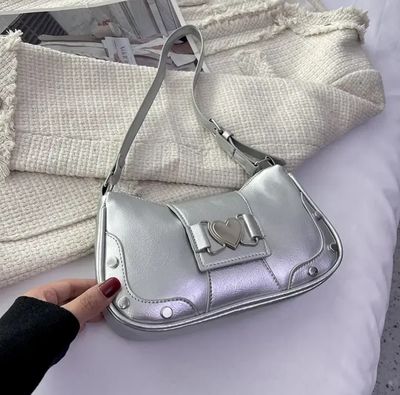 Bound Heart Shoulder Bag