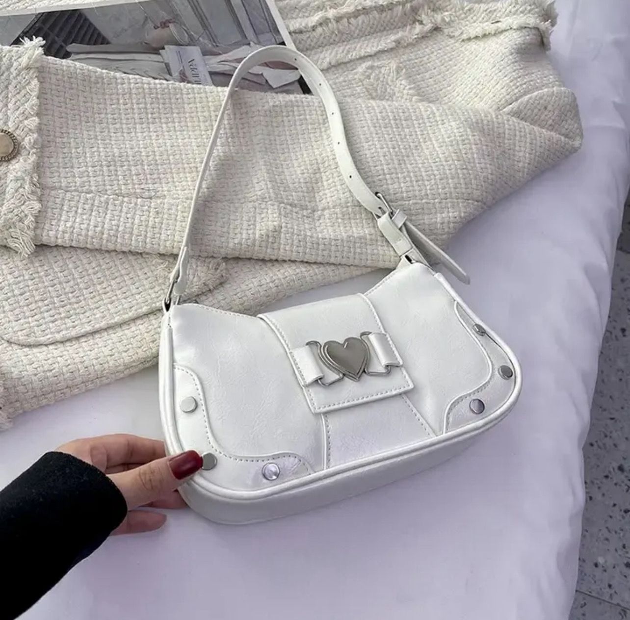Bound Heart Shoulder Bag