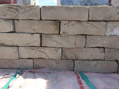 (40) Wienerberger Lot 215x102x65