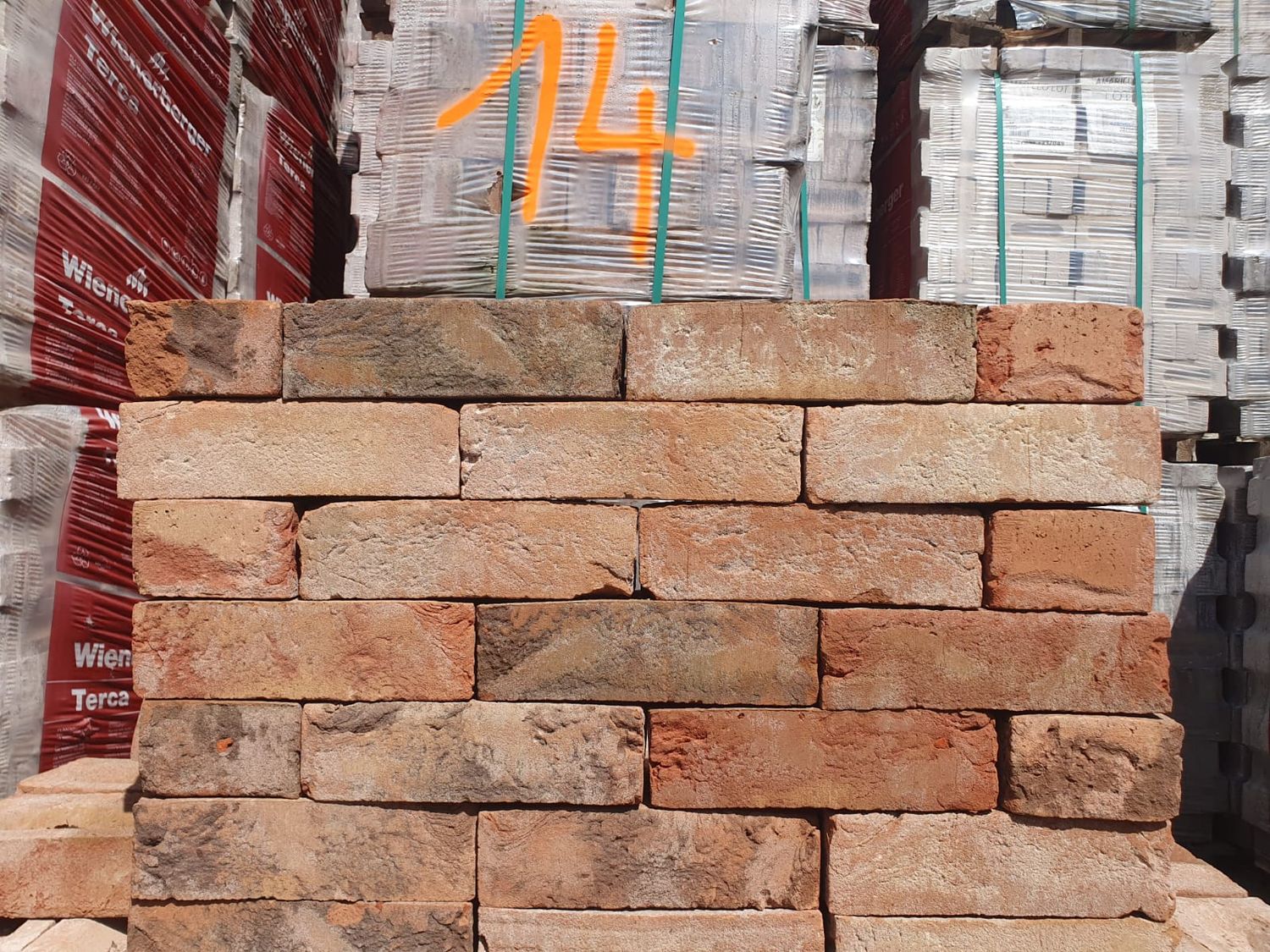 (14) Wienerberger  Cienna NF 240X115X71