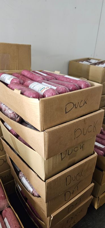 Prime Raw 80-10-10 Completes x 100 (Please contact us for delivery)