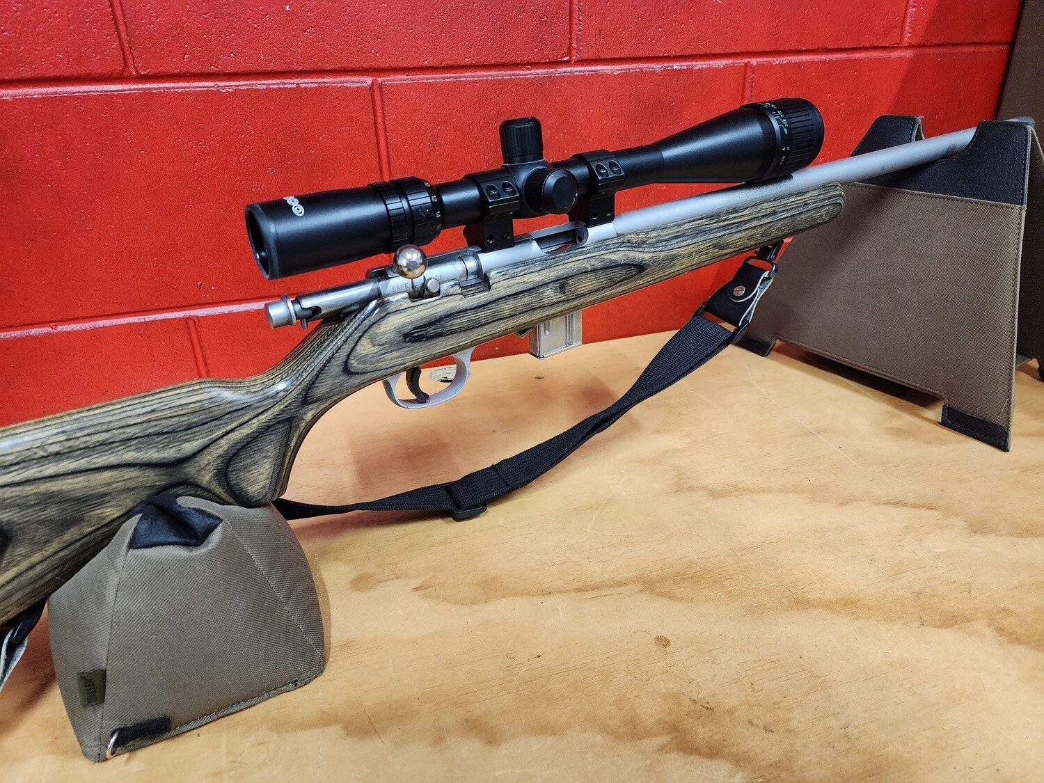 17HMR Marlin-Model 17VS + Scope