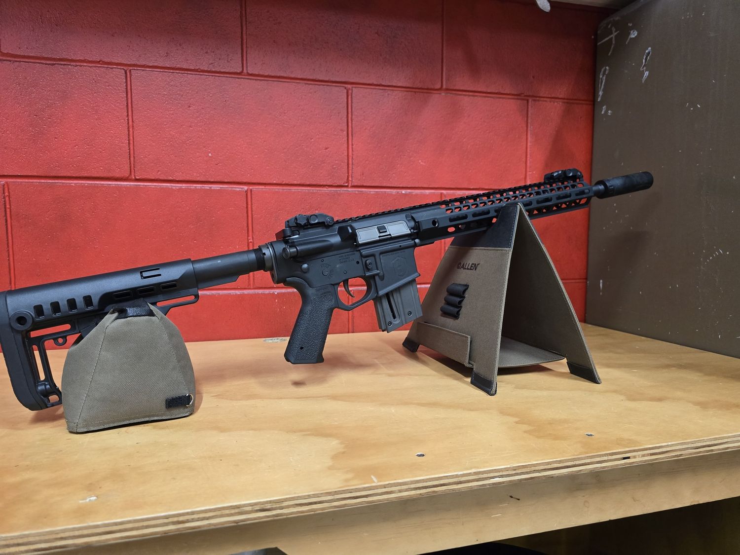 22 Hammerli - Tac R1 22C with a Hardys Suppressor