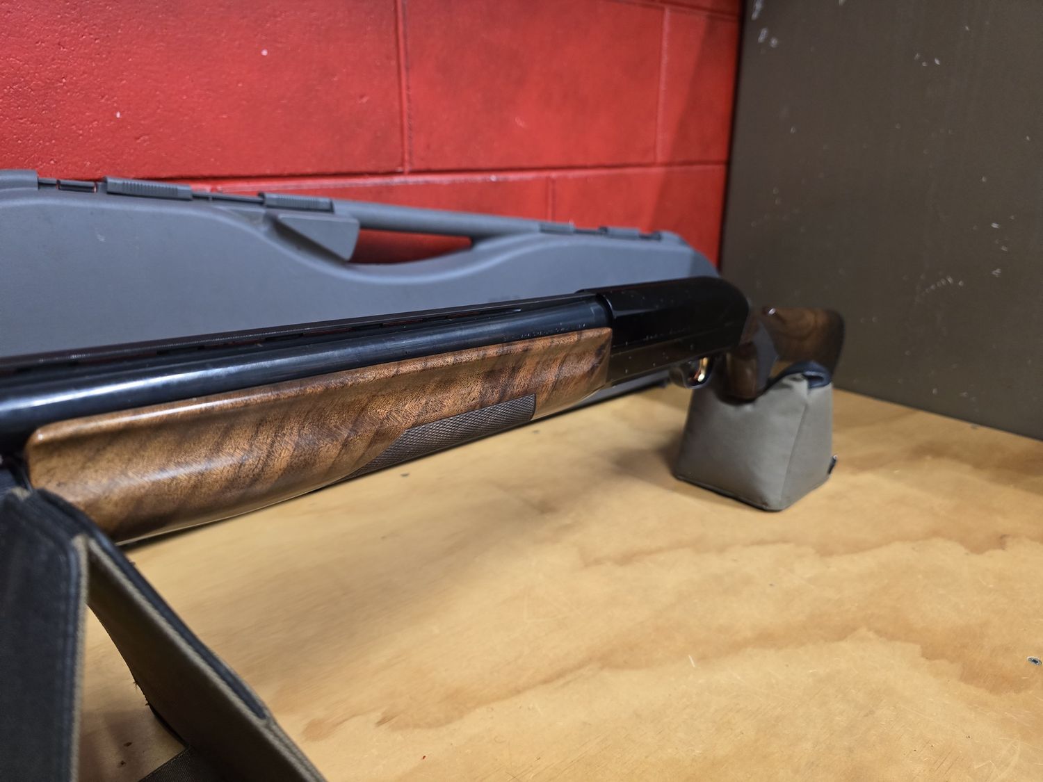 12ga Benelli Montefeltro Super 90 - Semi Auto