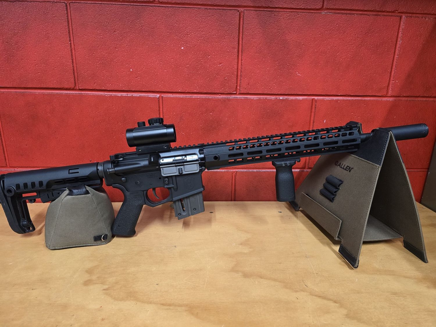 22 Hammerli Tac R1, Bushnell 1x4ORD, Suppressor
