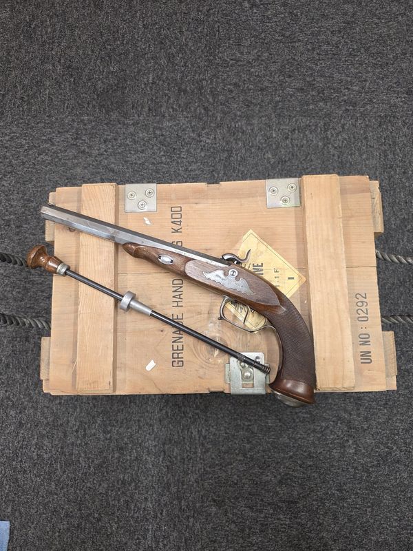 44 Pedersoli Le Page