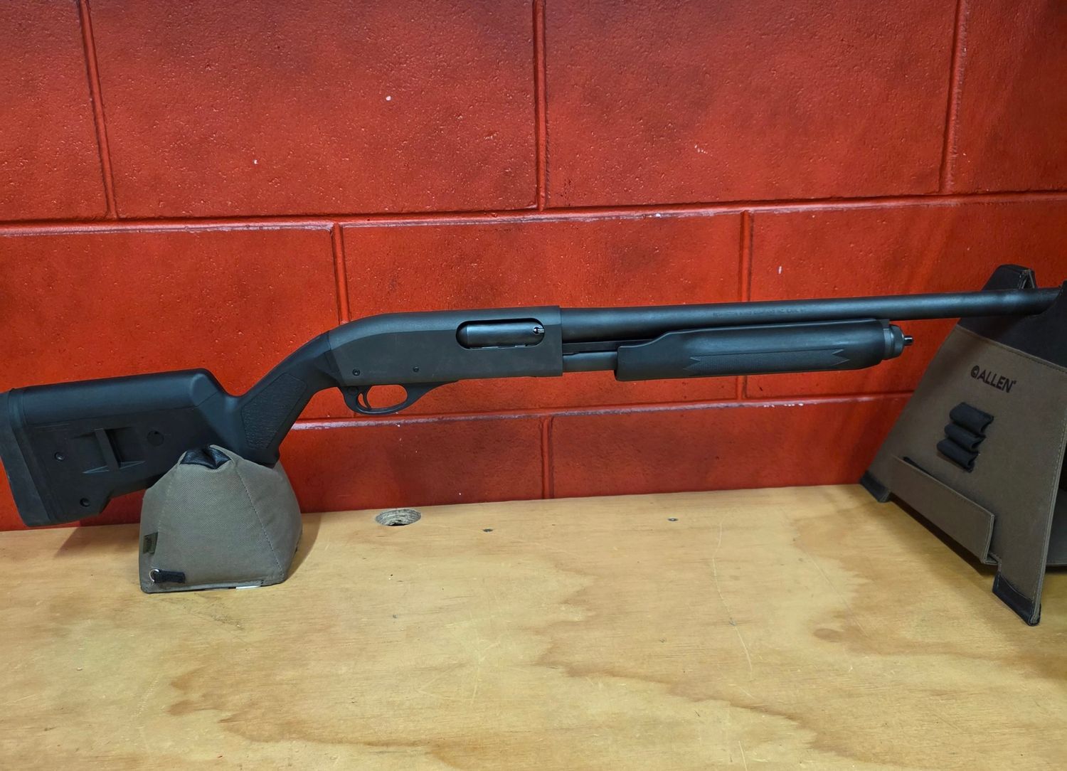 12ga Remington 870 Express Magnum - Magpul Stock SGA Adaptable