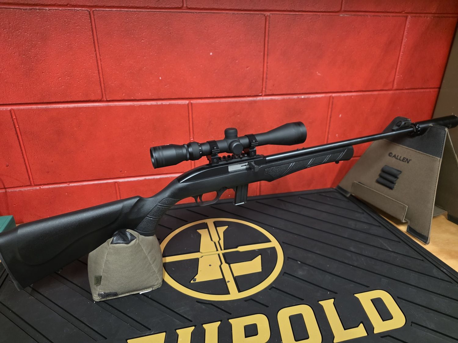 22LR Rossi 7022 Package