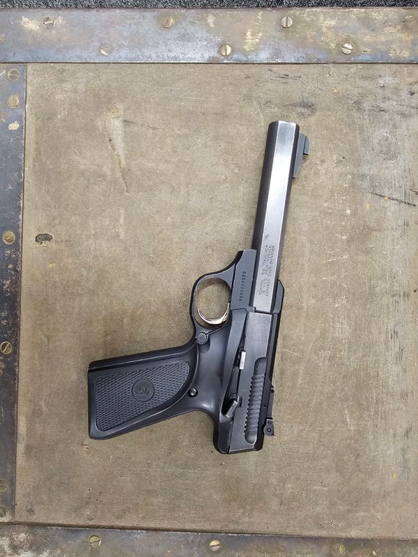22 Browning Buck Mark (R413)