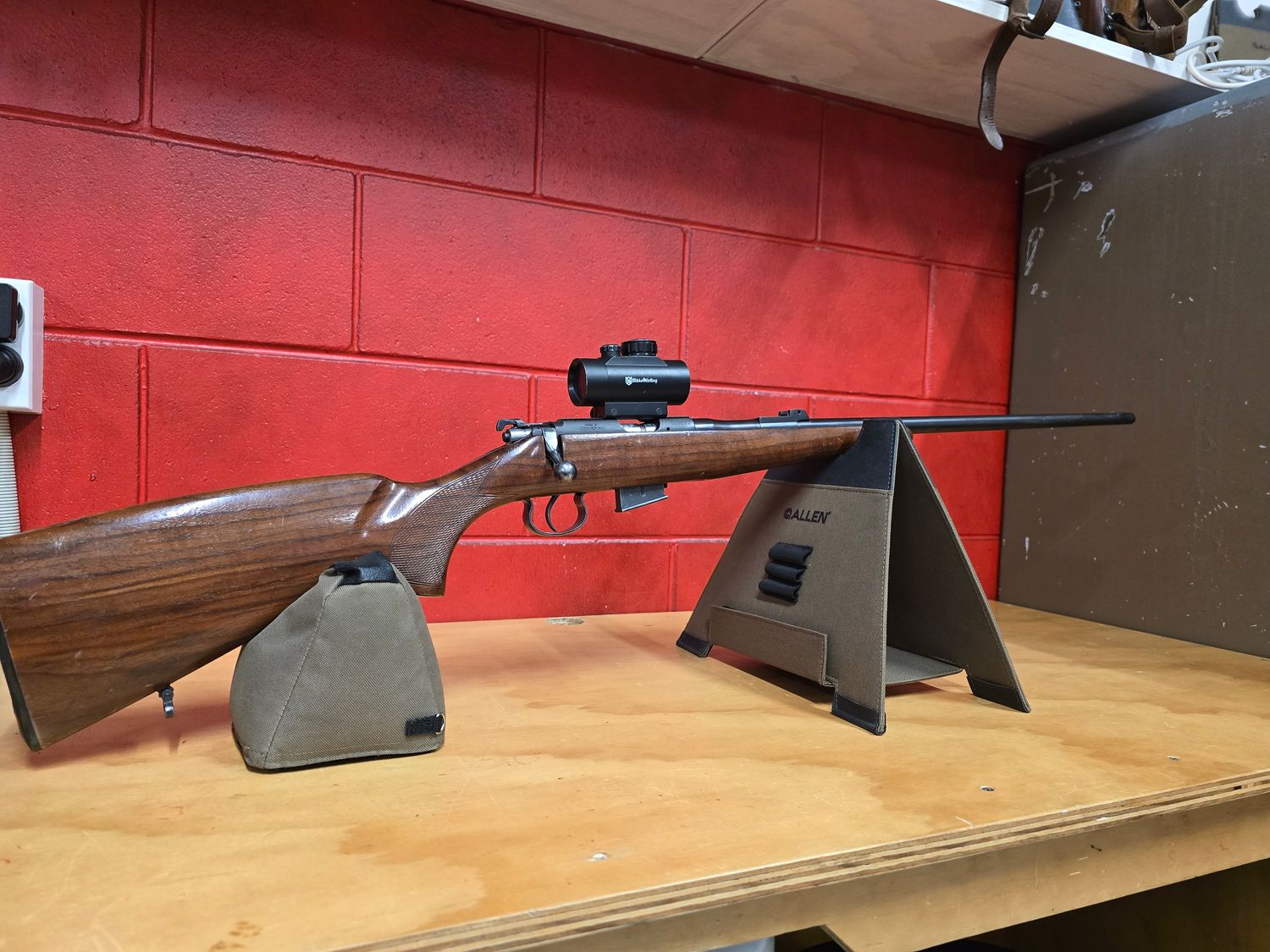 22WMR CZ452 - Nikko Stirling Red Dot (#7676)