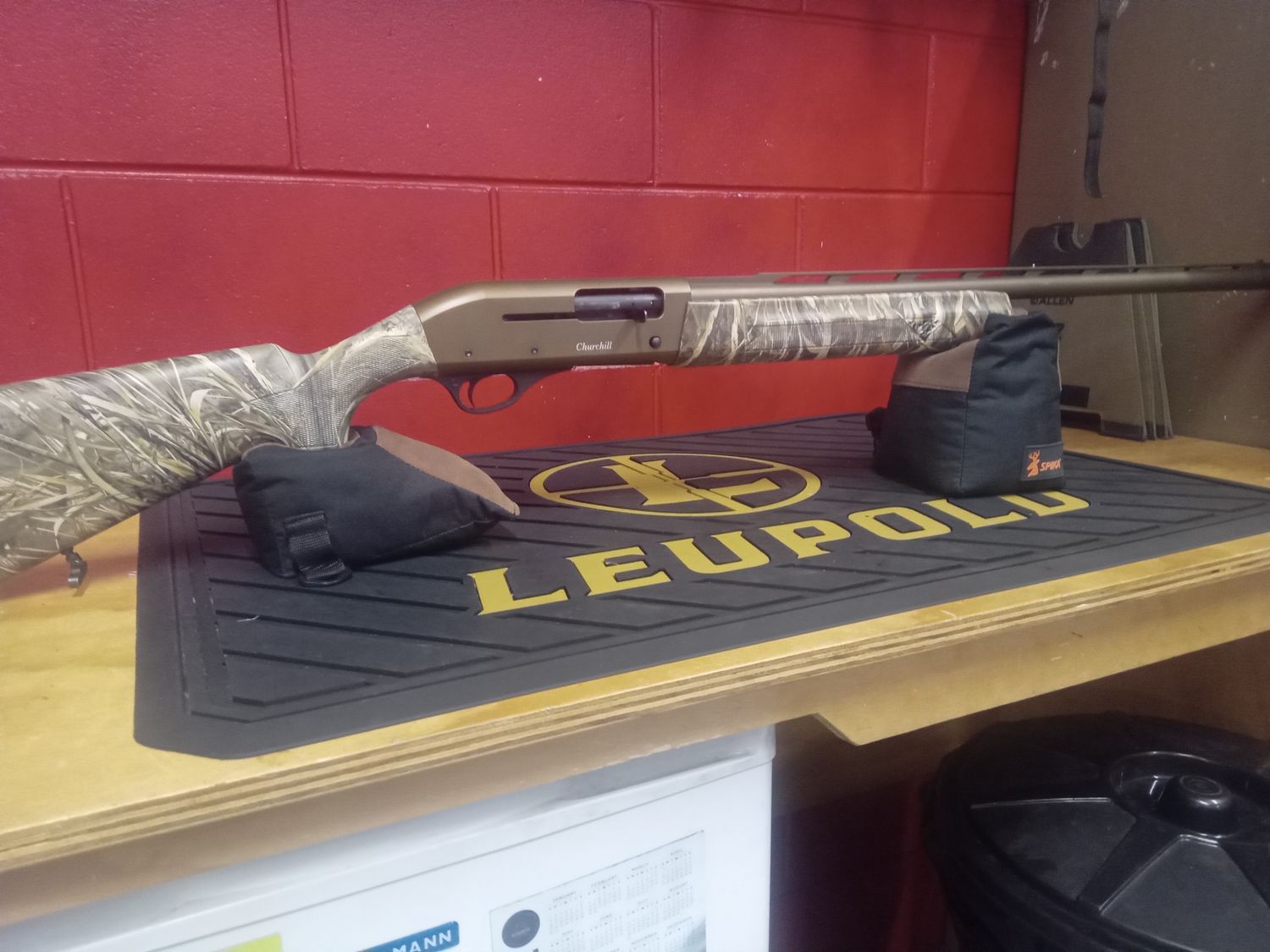 Akkar Churchill 12ga