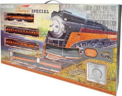 HO Scale - Daylight Special - Standard DC -- Southern Pacific 4-8-4 GS-4, 3 Cars; 81 x 45&quot; E-Z Track Oval, Power Pack