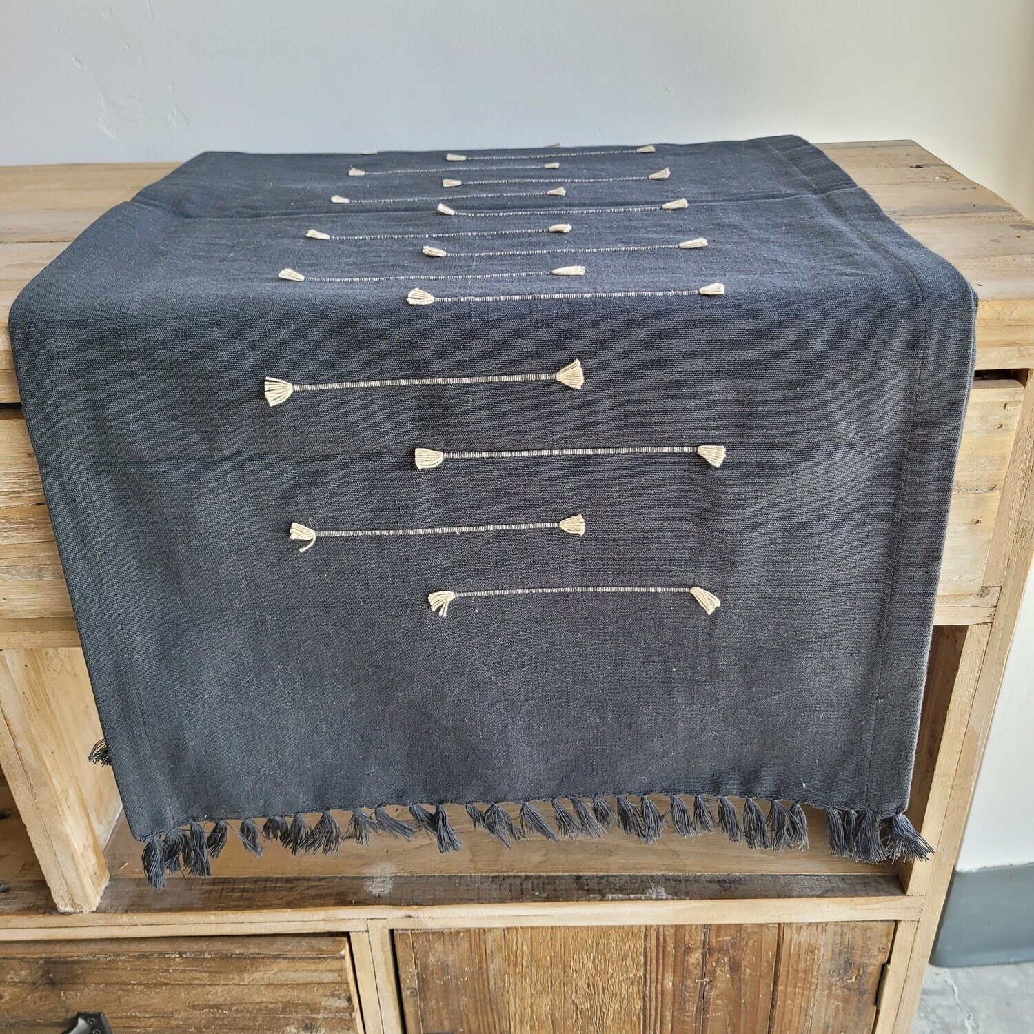 Fringe Line Table Runner Black,16&quot; x 72&quot;