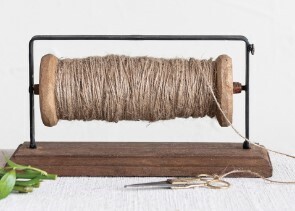 DF7414 RECLAIMED TWINE SPOOL STAND W/ SCISSORS