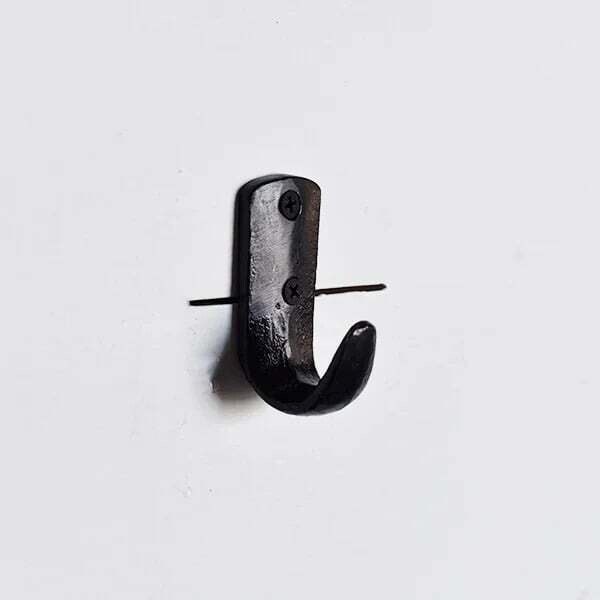 Small Flat Simple Hook