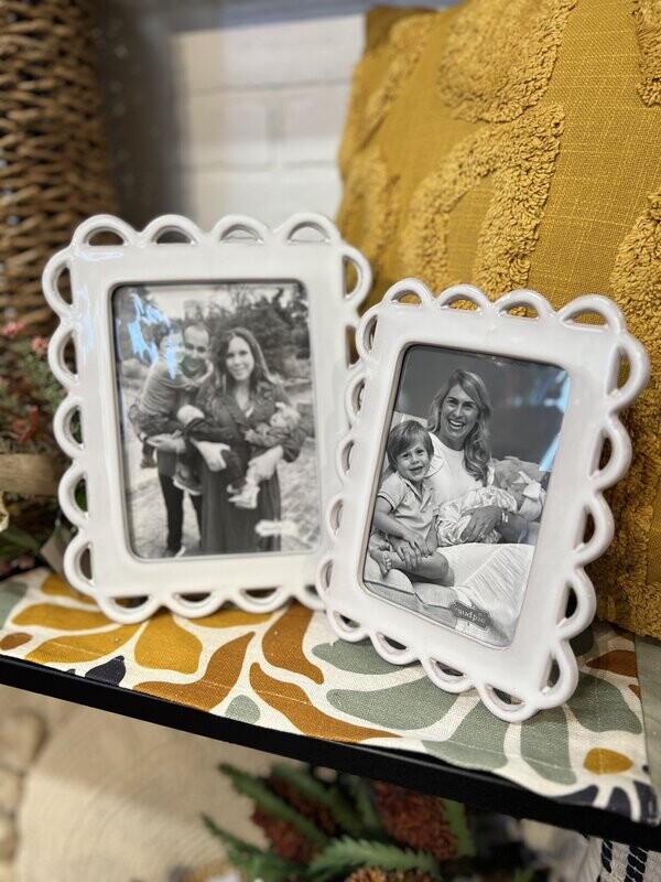 Large Ceramic Scallop Frame