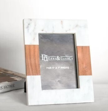PDVO017 Marble &amp; Wood Frame 5 X 7