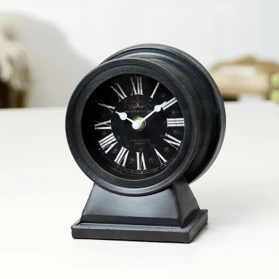 Black Metal Table Clock
