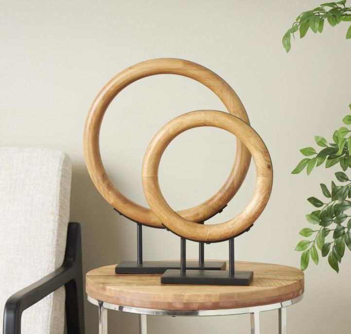 Wood Ring on Stand 20&quot;