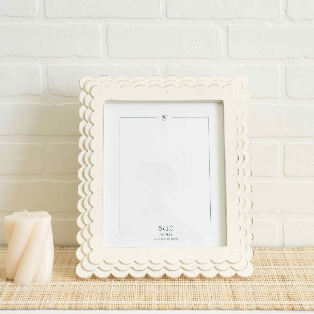 Wood Scallop Photo Frame White 8x10