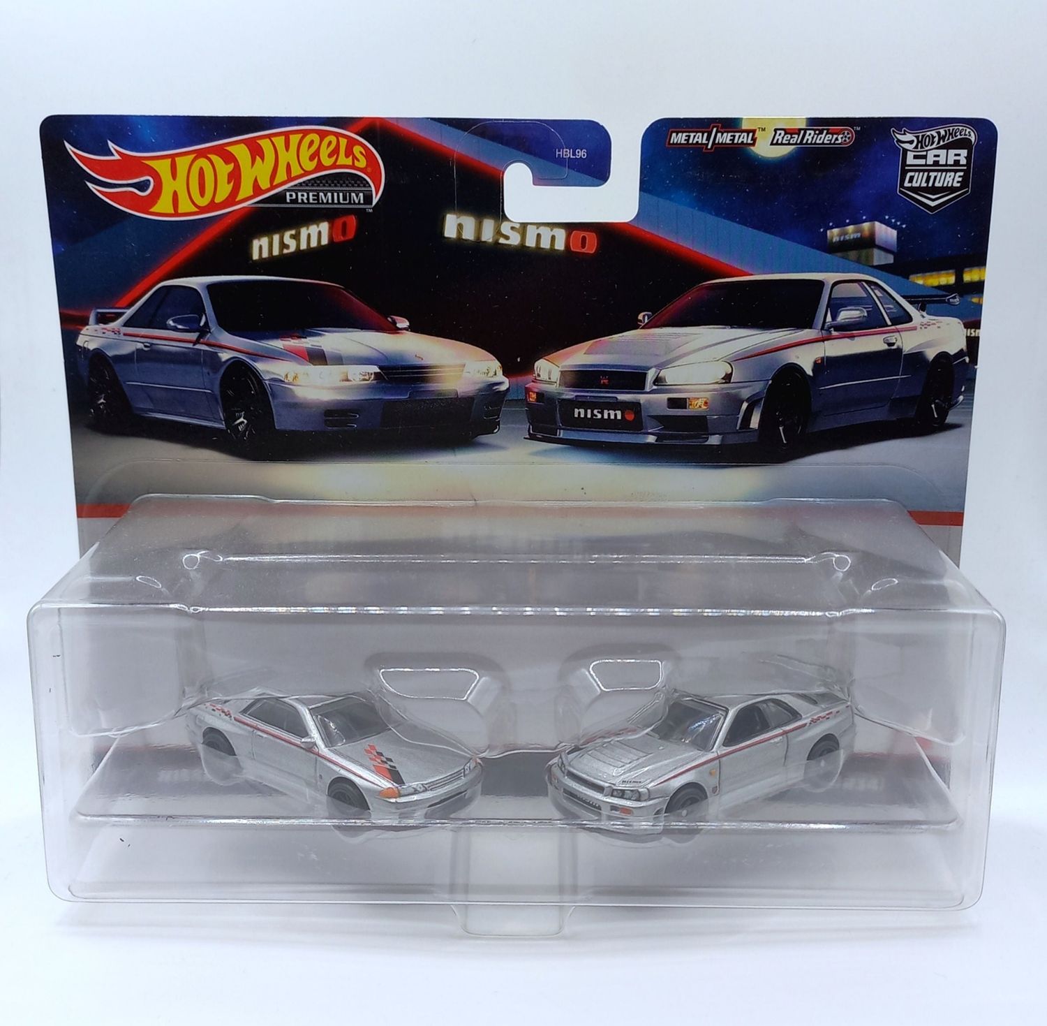 Hot Wheels Nismo GTR Twin Pack w/free protector 