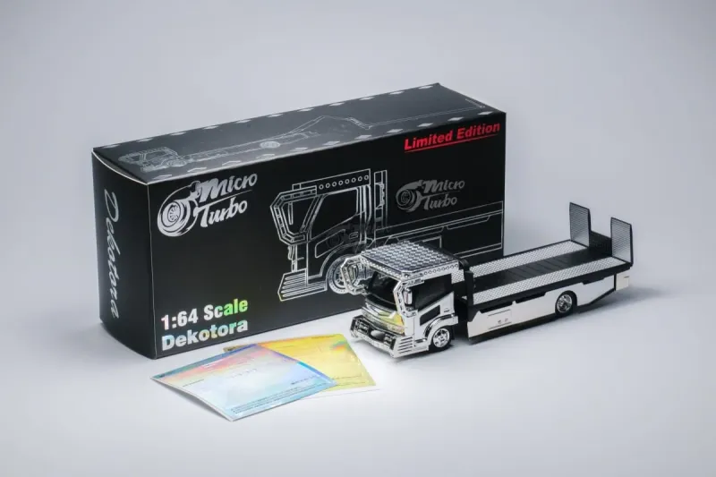 Micro Turbo 1:64 ​Dekotora Silver Electroplating Flatbed Tow Truck