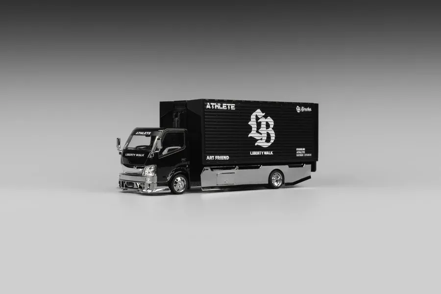 Micro Turbo 1:64 Custom Box Truck Liberty Walk Livery