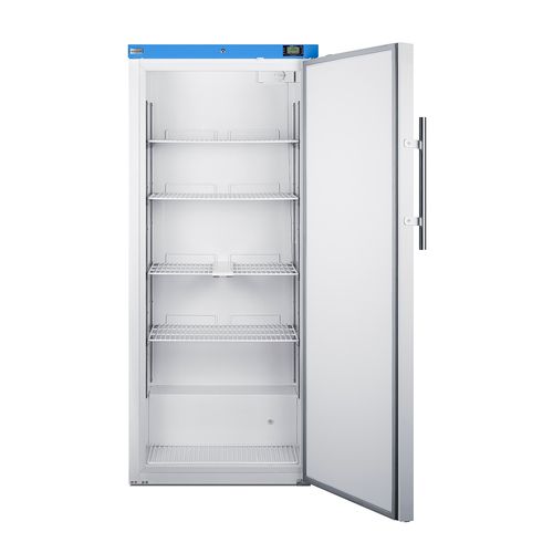 18 CUFT Upright Freezer, Manual Defrost, White, with Built-in Lock, 30.5