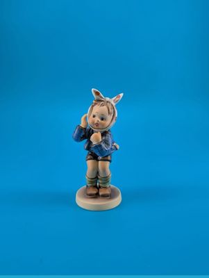Hummel #217 Boy w/Toothache