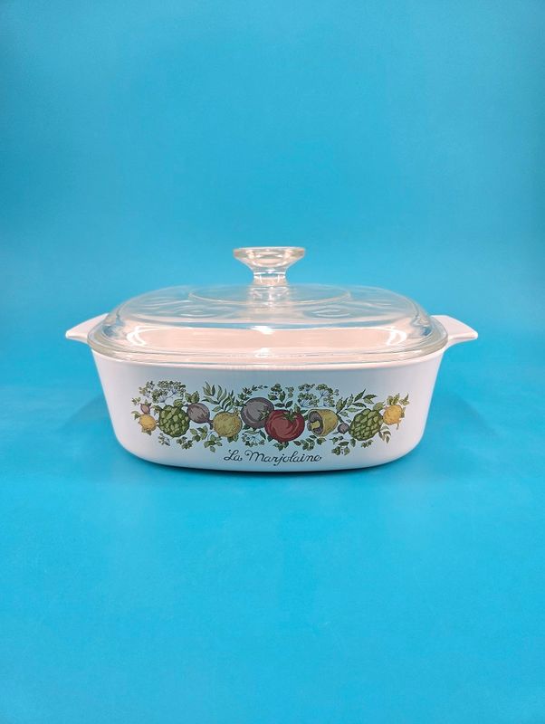 "La Marjolaine" and vegetable spread design.