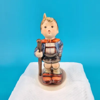 Hummel  #16/1 Little Hiker