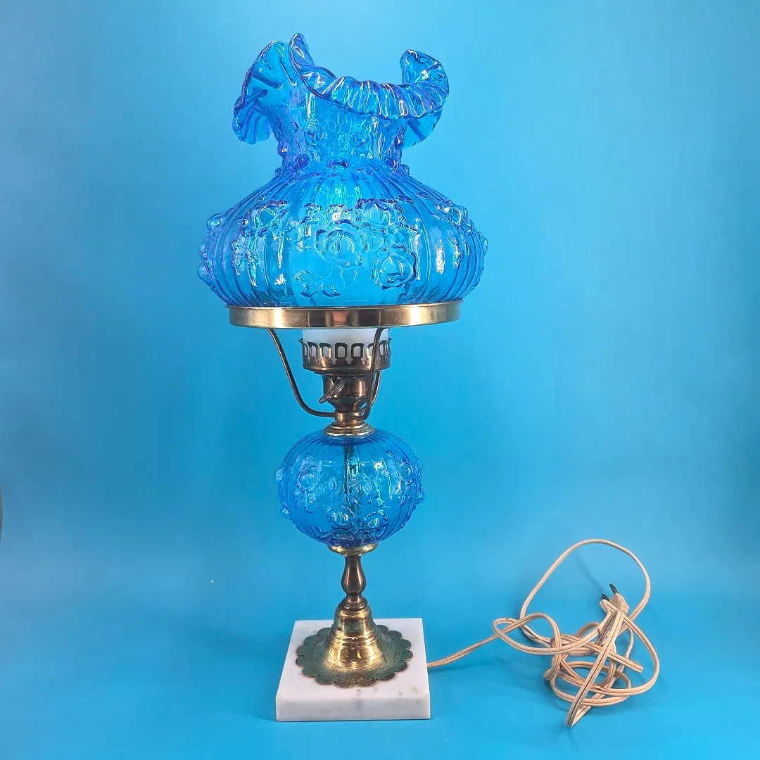 Fenton Cabbage Rose Student Shade (Colonial Blue) Fenton Cabbage Rose Student Shade (Colonial Blue)