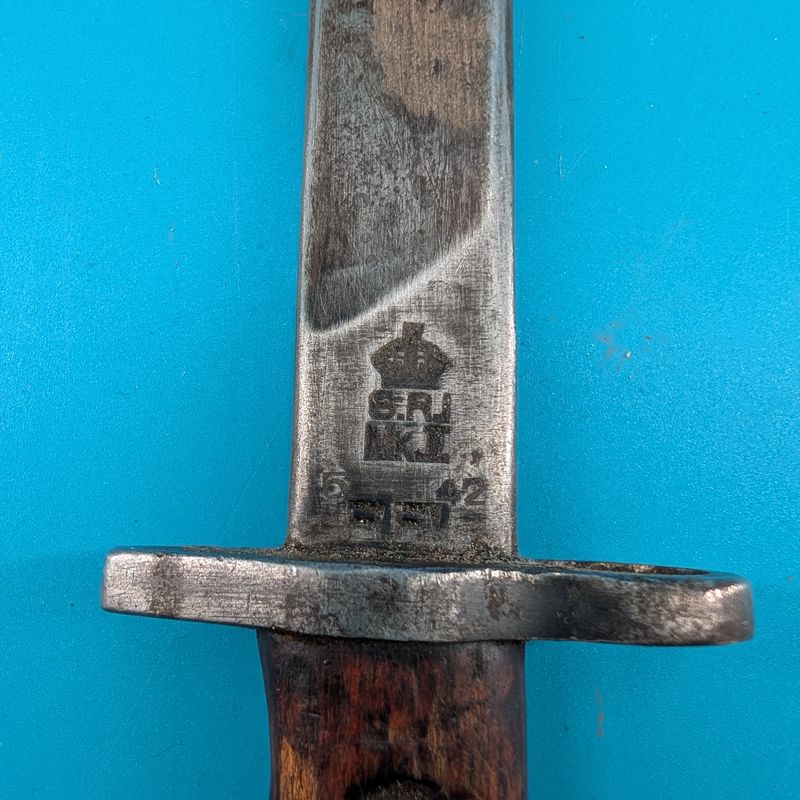 Maker's mark of bayonet