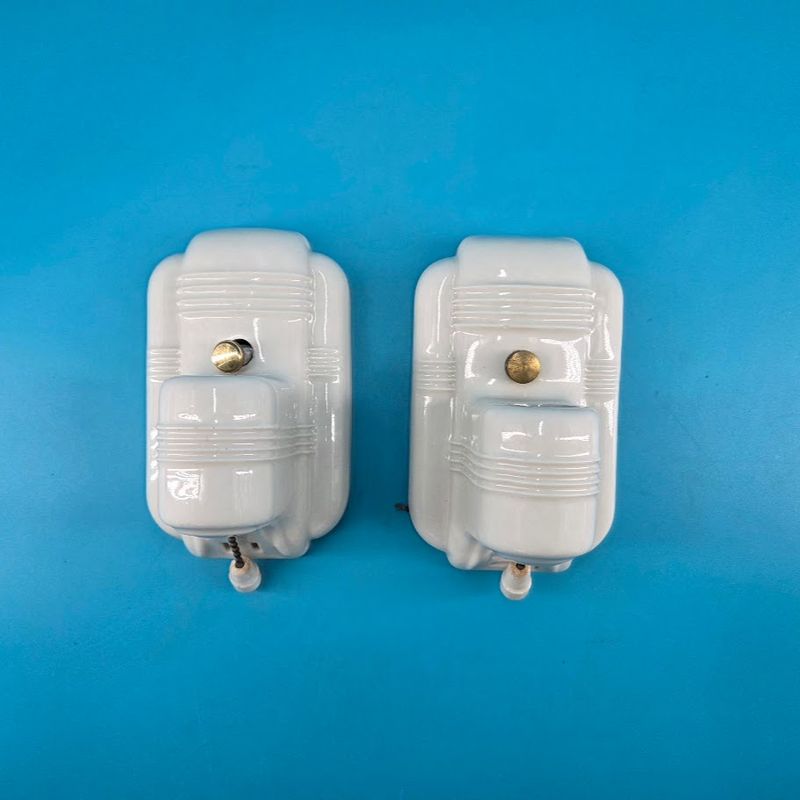 Pair of Wall Sconces Left (L) and Right (R)