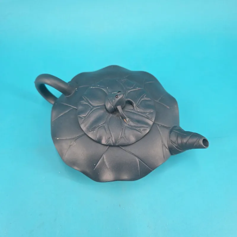 Yixing Zisha Teal Frog Teapot