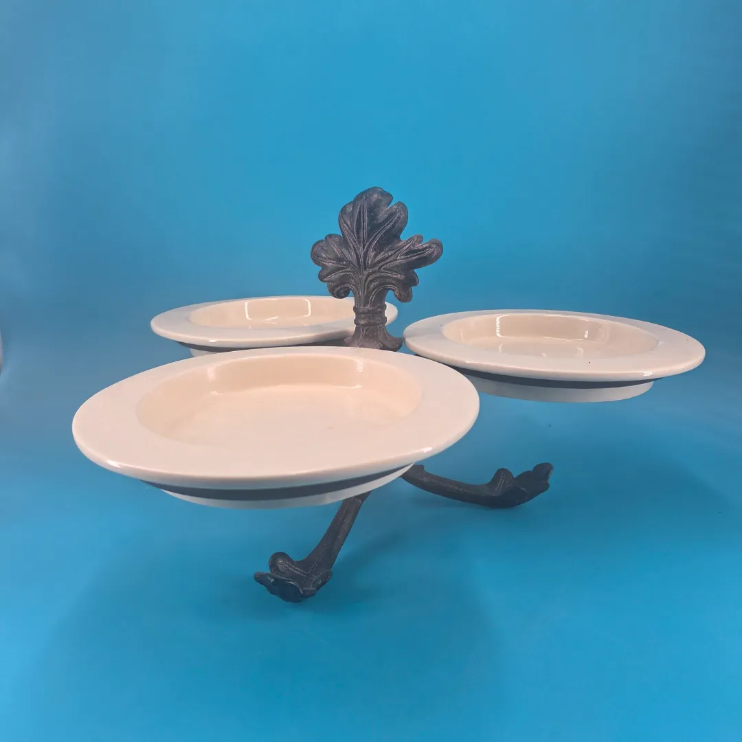 Florentine Three-Tiered Server Florentine Three-Tiered Server