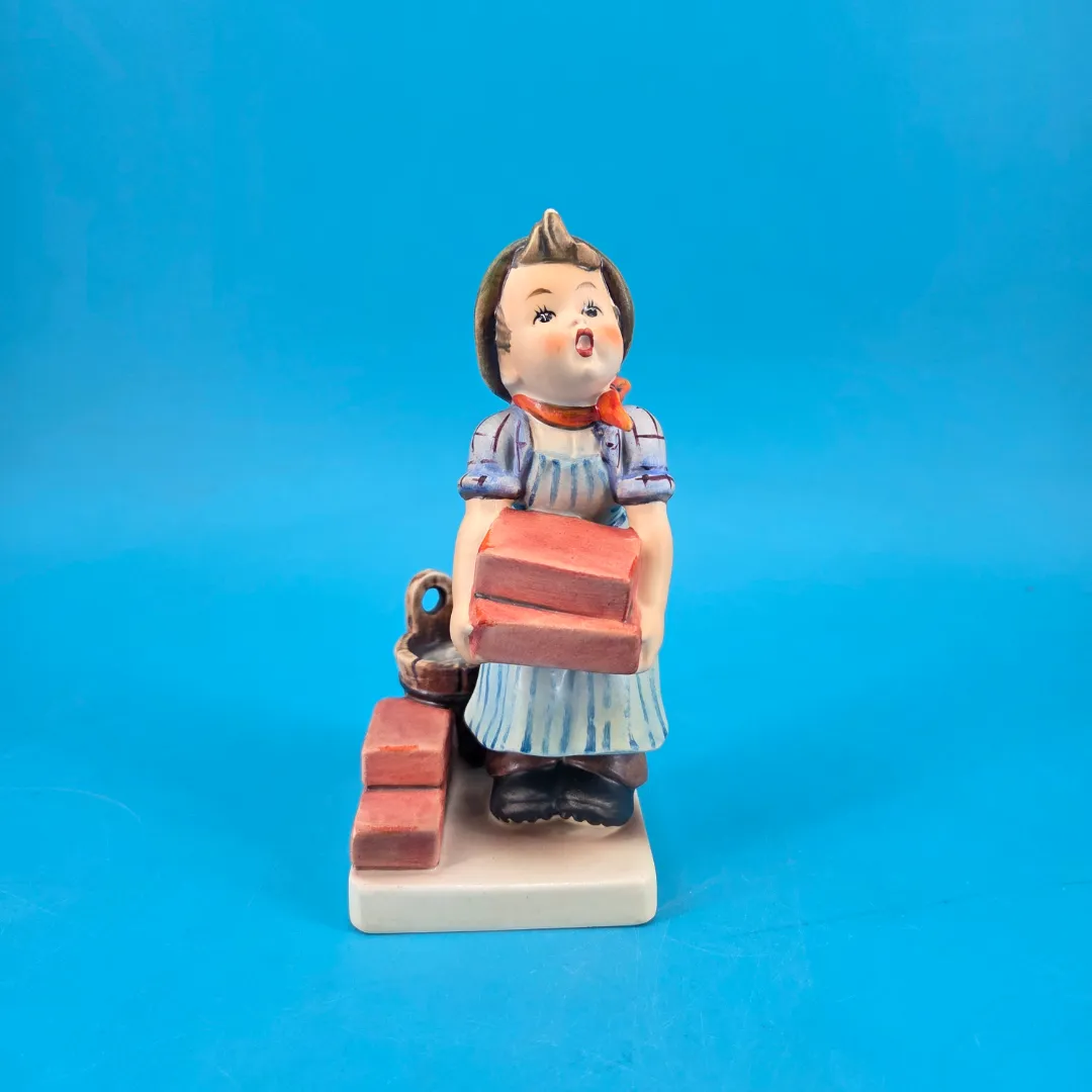 Hummel #305 The Builder