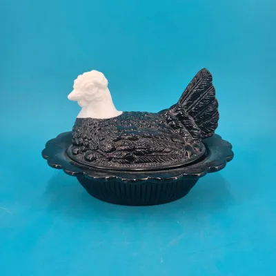 Salt Cellar Glass Chicken (Black & White) 