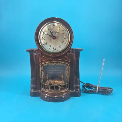 MasterCrafters Novelty Animated Clock