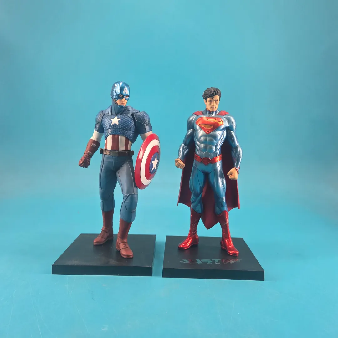 Kotobukiya Captain America, Superman 1:10 Figurines Kotobukiya Captain America, Superman 1:10 Figurines