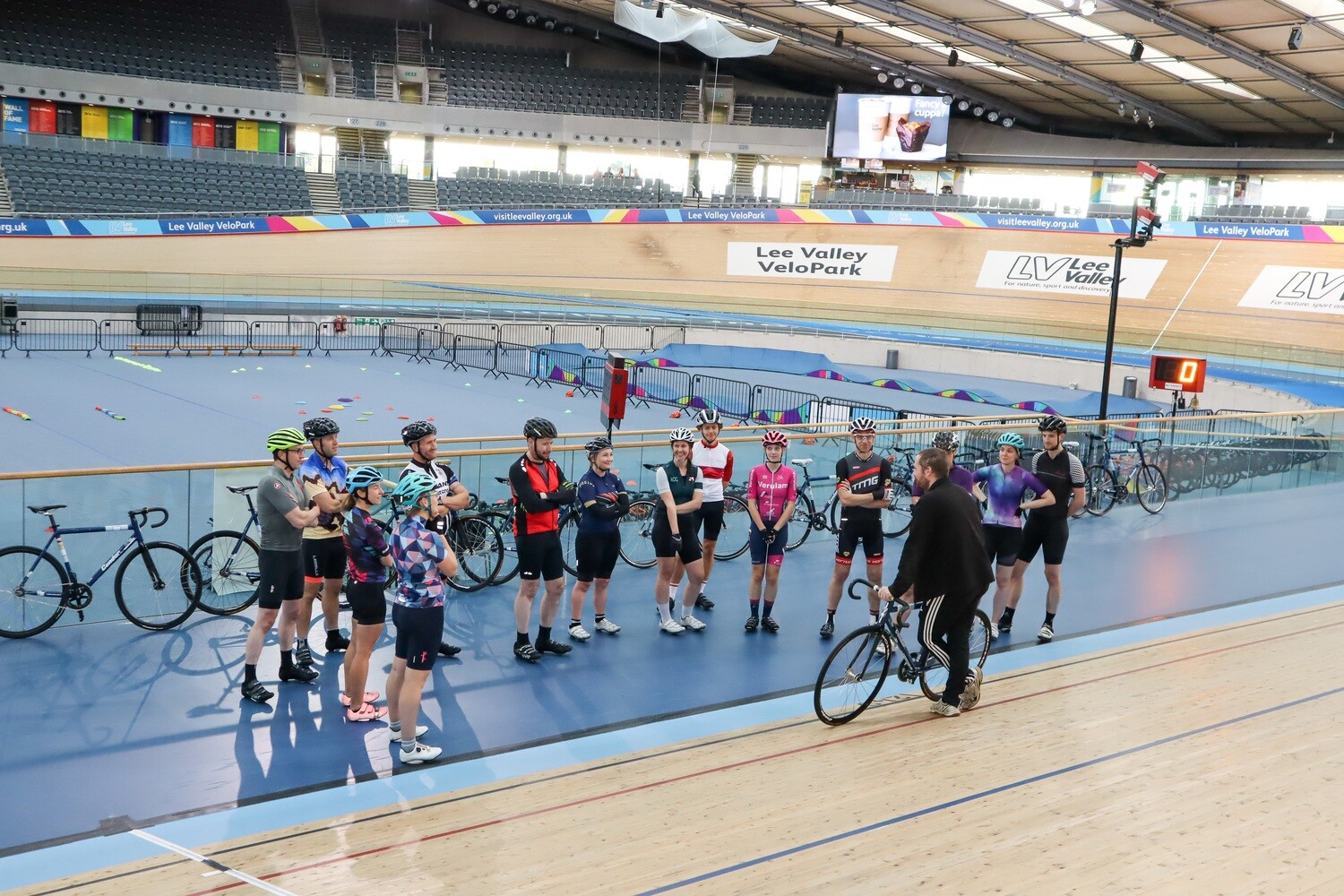 CORPORATE CSR TEAM BUILDING EXCLUSIVE TRACK CYCLING EXPERIENCE For up to 16 People