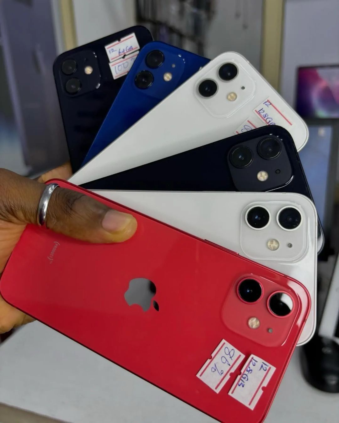 Apple iPhone 12