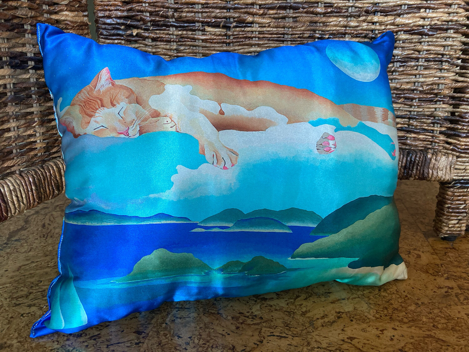 “Bush Cat Over Trunk Bay” Satin Pillow