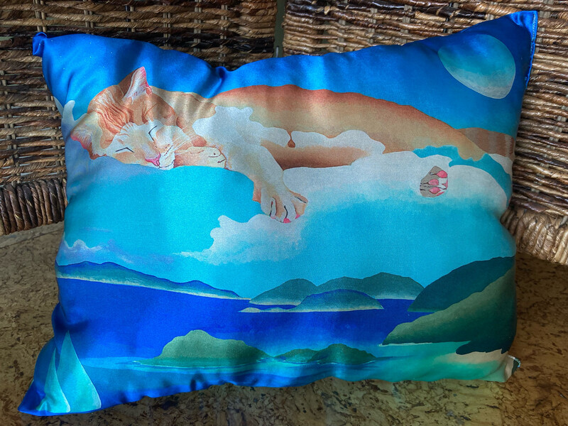 “Bush Cat Over Trunk Bay” Satin Pillow
