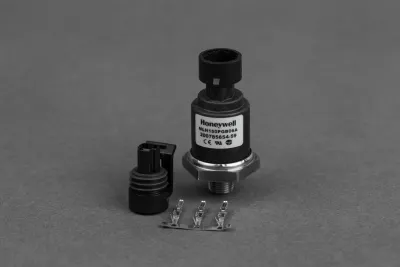 Emtron Honeywell 150 PSI Sensor and Plug