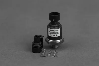 Emtron Honeywell 150 PSI Sensor and Plug Emtron Honeywell 150 PSI Sensor and Plug